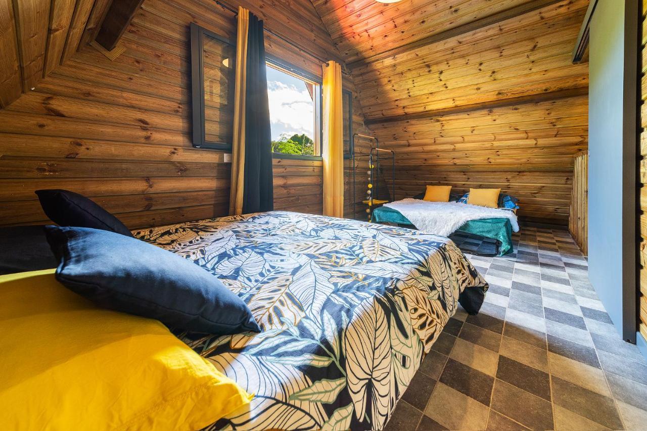 Charmant Chalet Avec Jacuzzi, L'Ile O Vert Saint-Philippe Exterior foto